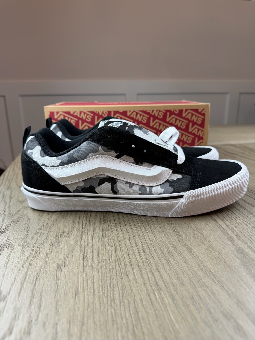 Vans Knu-Skool Black White Camo VN000D22BZW Men's Size 12. NIB.